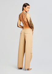 Hera Shrug